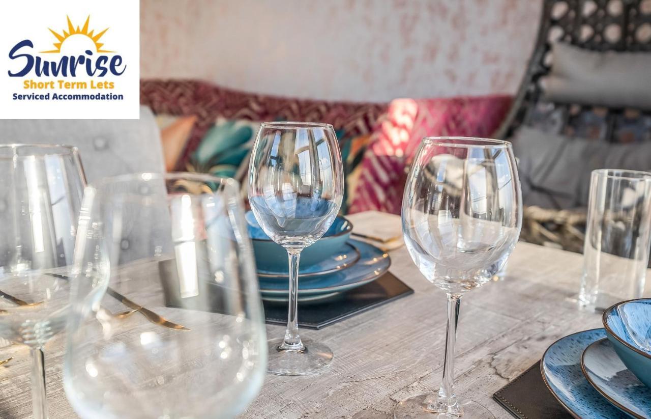 Presidential Apartment, Family Home, Luxury Bedrooms, 2 Rooms, 1 King Bed, 2 Single Beds, Free Wifi, Free Parking, Tourists, Business Travelers, Relocation, Beautiful River Views, - Long Stays, Invoice And Reduced Price Are Only Via Sunrise Short Let Данді Екстер'єр фото
