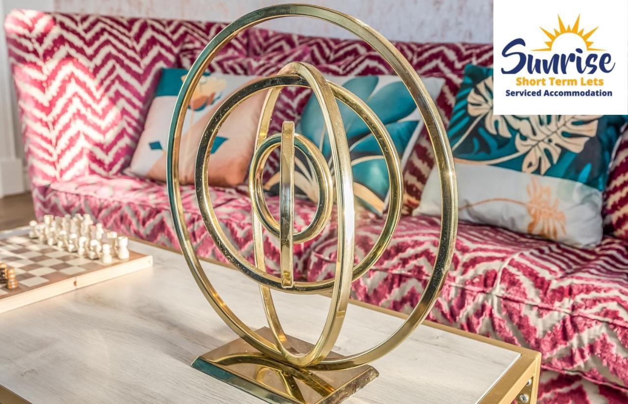 Presidential Apartment, Family Home, Luxury Bedrooms, 2 Rooms, 1 King Bed, 2 Single Beds, Free Wifi, Free Parking, Tourists, Business Travelers, Relocation, Beautiful River Views, - Long Stays, Invoice And Reduced Price Are Only Via Sunrise Short Let Данді Екстер'єр фото