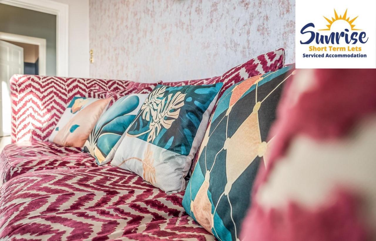 Presidential Apartment, Family Home, Luxury Bedrooms, 2 Rooms, 1 King Bed, 2 Single Beds, Free Wifi, Free Parking, Tourists, Business Travelers, Relocation, Beautiful River Views, - Long Stays, Invoice And Reduced Price Are Only Via Sunrise Short Let Данді Екстер'єр фото